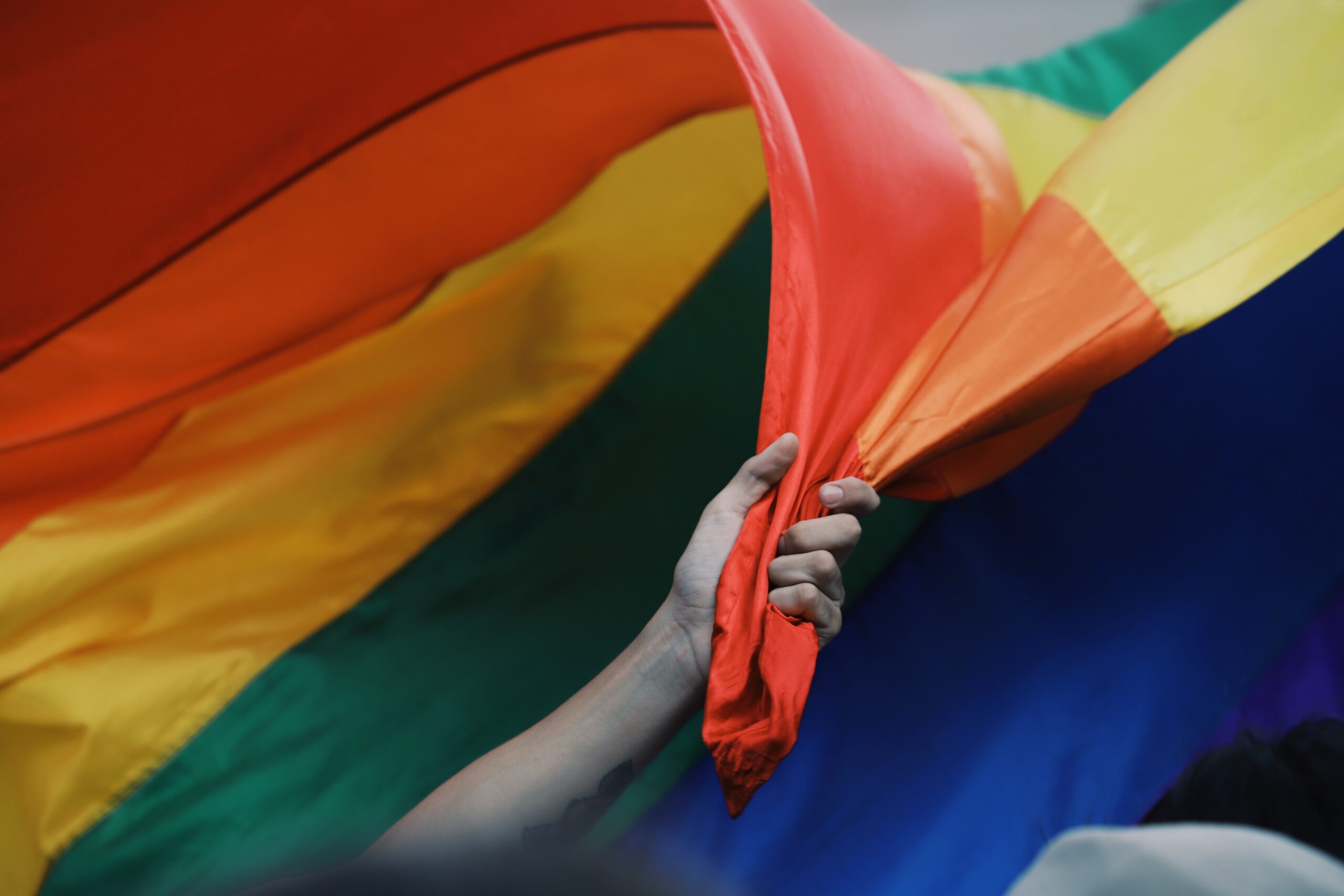 COMING OUT O OUTING – CHE DIFFERENZA C’E’