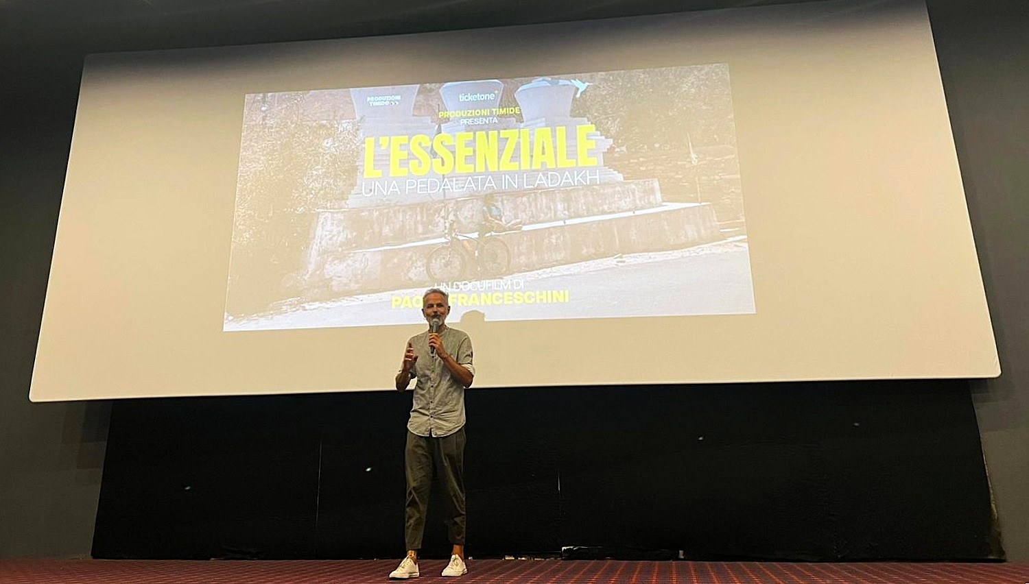 L’Essenziale – Una pedalata in Ladakh con Paolo Franceschini